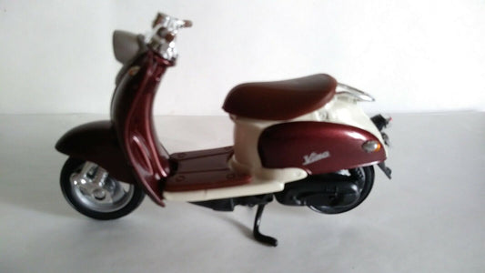 MOTOSCOOTER VINO MAISTO SCALA 1/18 (LEGGERE BENE)