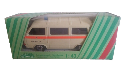 VOLKSWAGEN CARAVELLE AMBULANZA SCHABAK SCALA 1/43