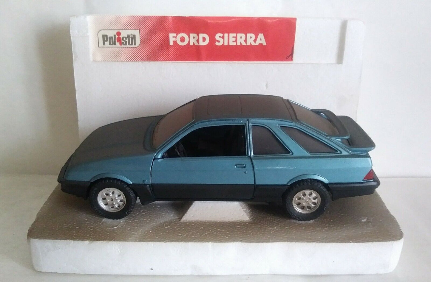 FORD SIERRA POLISTIL SCALA 1/25