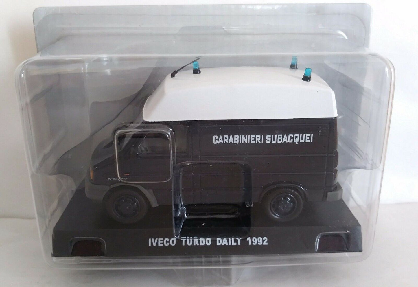 CARABINIERI 1:43 SCEGLI DAL MENU A TENDINA