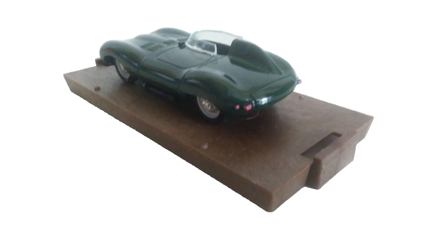 JAGUAR D-TYPE 1954-1960 BRUMM 1/43