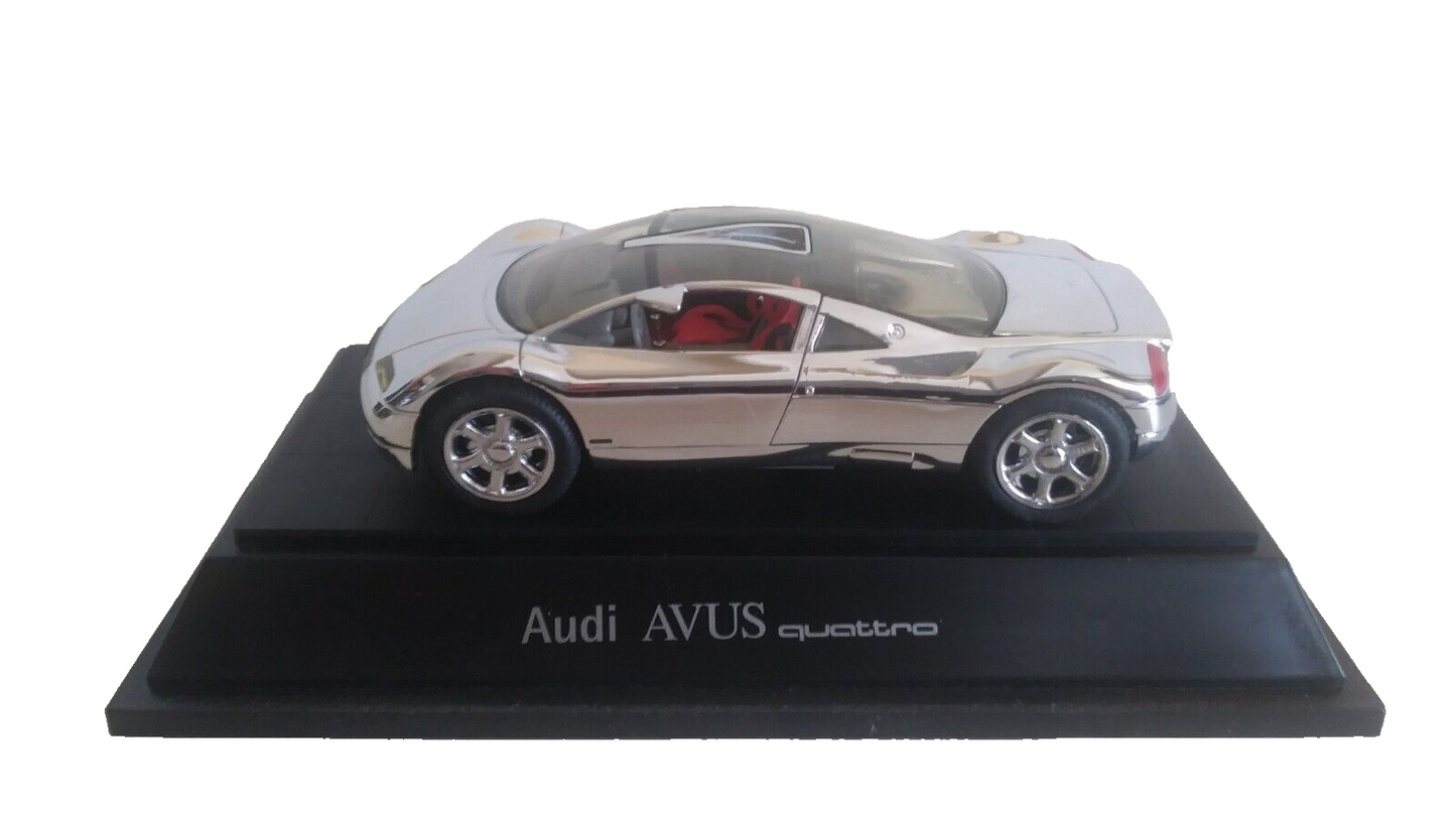 AUDI AVUS QUATTRO REVELL SCALA 1/43