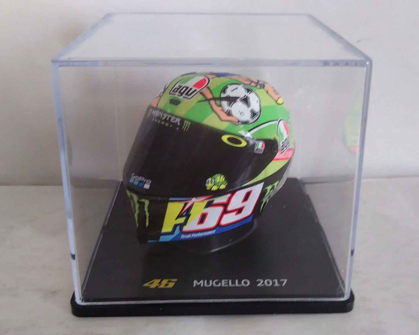 CASCHI - HELMET - VALENTINO ROSSI SCEGLI DAL MENU A TENDINA