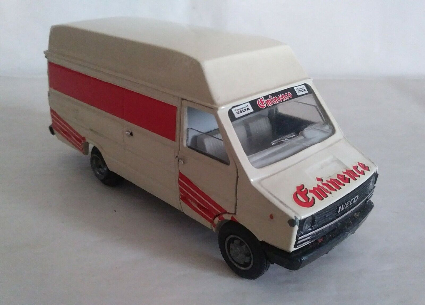 IVECO DAILY OLD CARS SCALA 1/43