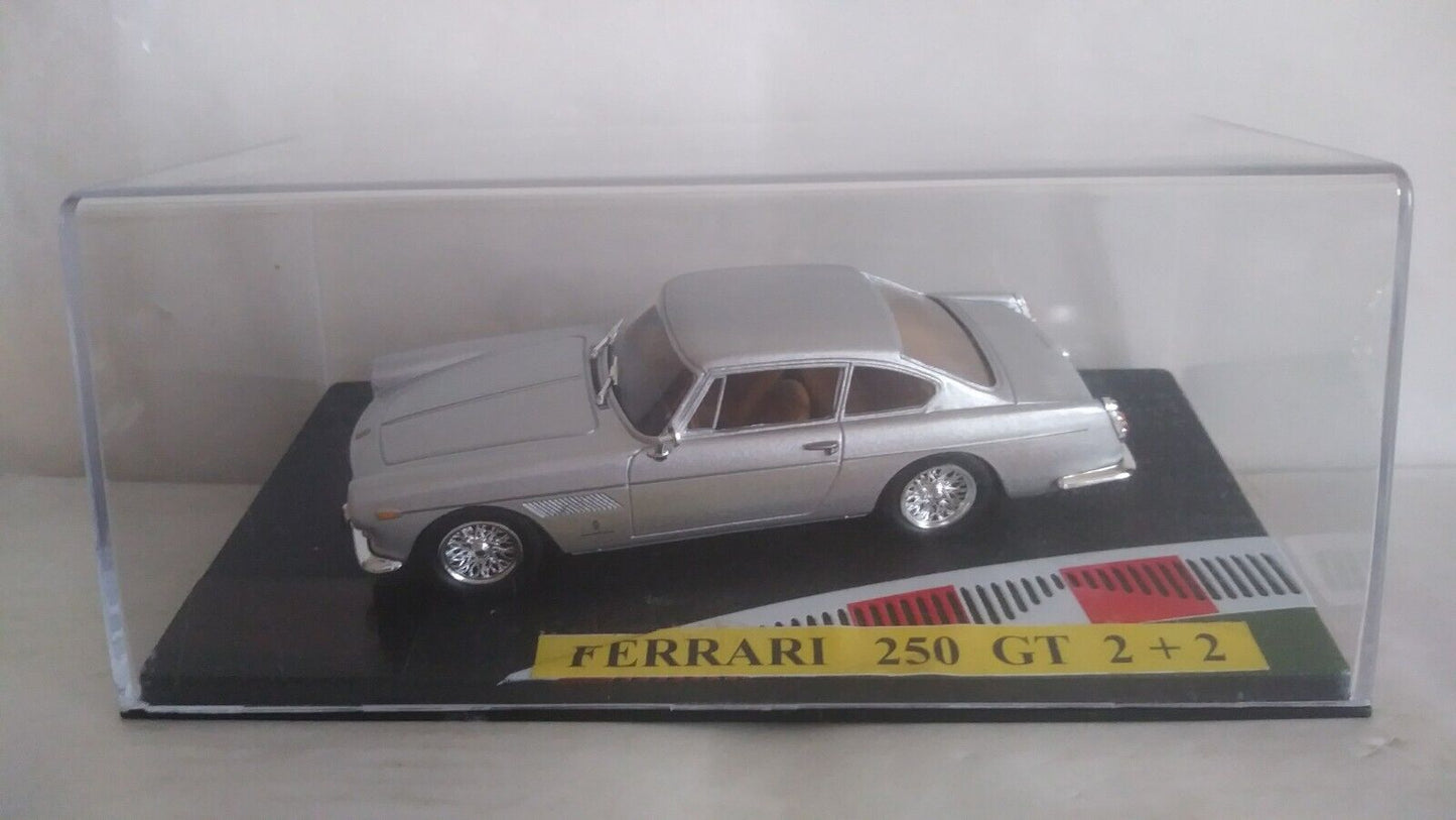 FERRARI 250 GT 2+2 SCALA 1/43