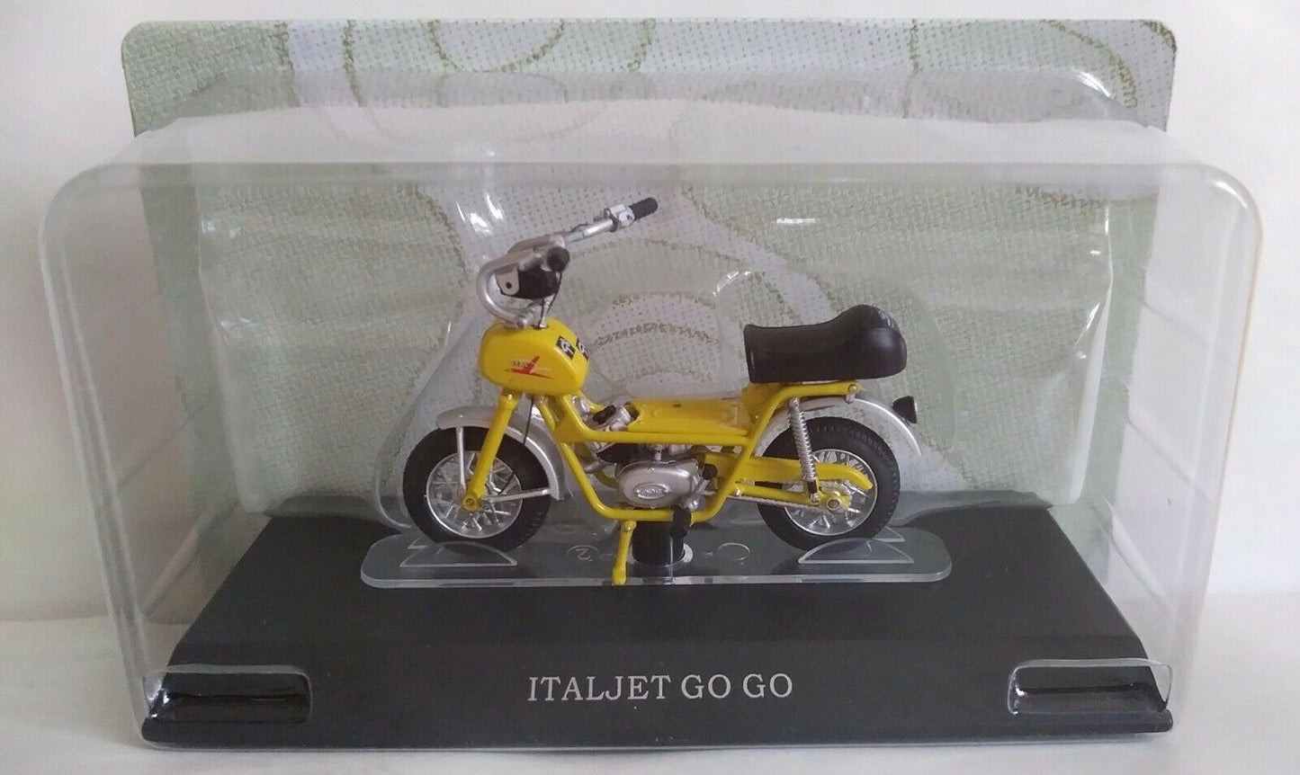 PASSIONE MOTORINI 1:18 SCEGLI DAL MENU A TENDINA