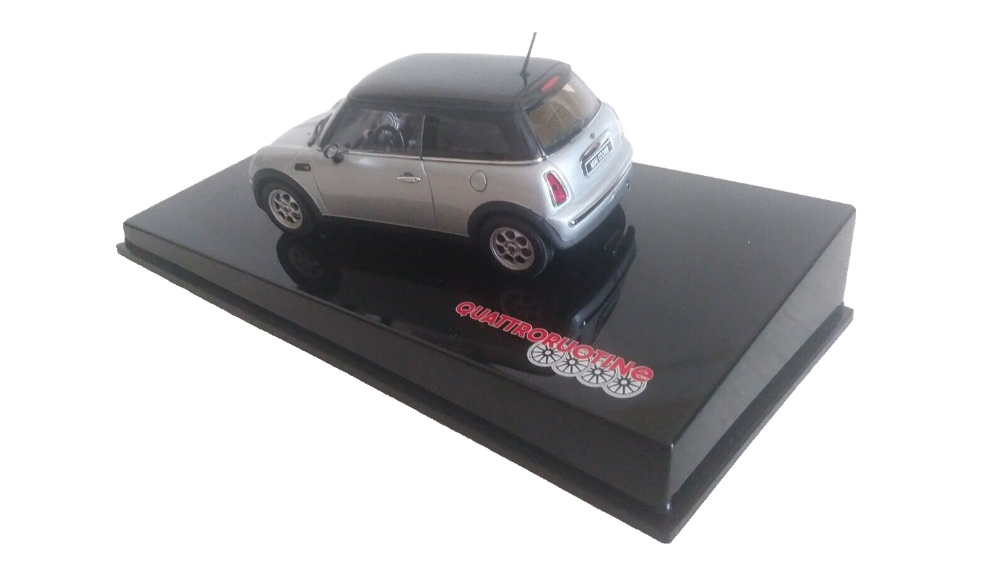 BMW MINI COOPER AUTOART 1/43