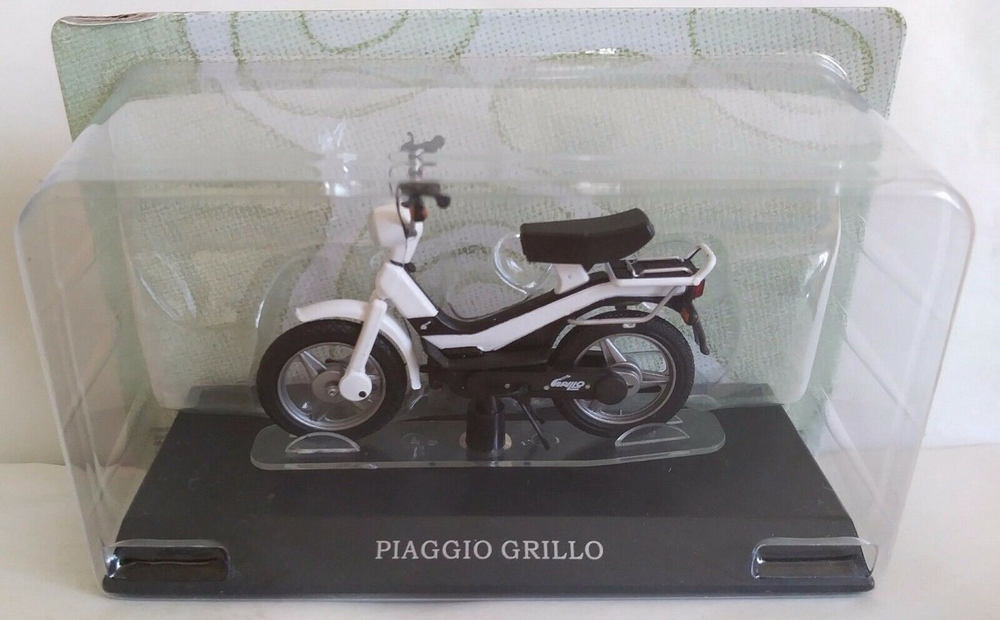 PASSIONE MOTORINI 1:18 SCEGLI DAL MENU A TENDINA