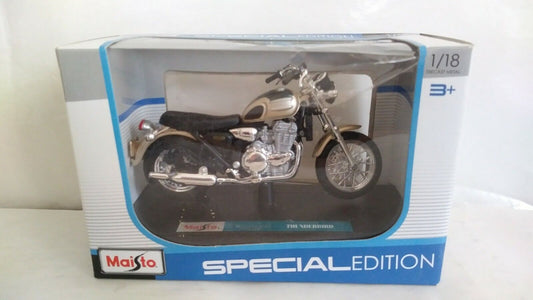 TRIUMPH THUNDERBIRD MAISTO SCALA 1/18