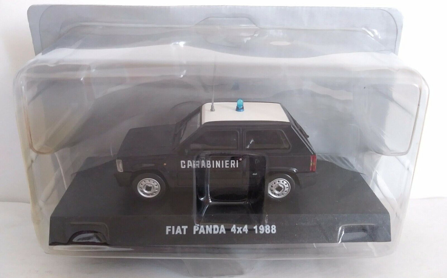 CARABINIERI 1:43 SCEGLI DAL MENU A TENDINA