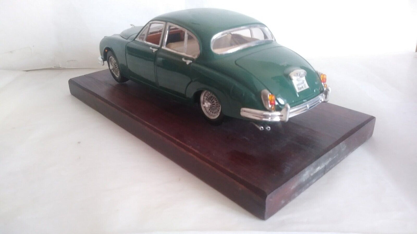 JAGUAR MARK II 1950 MAISTO SCALA 1/18