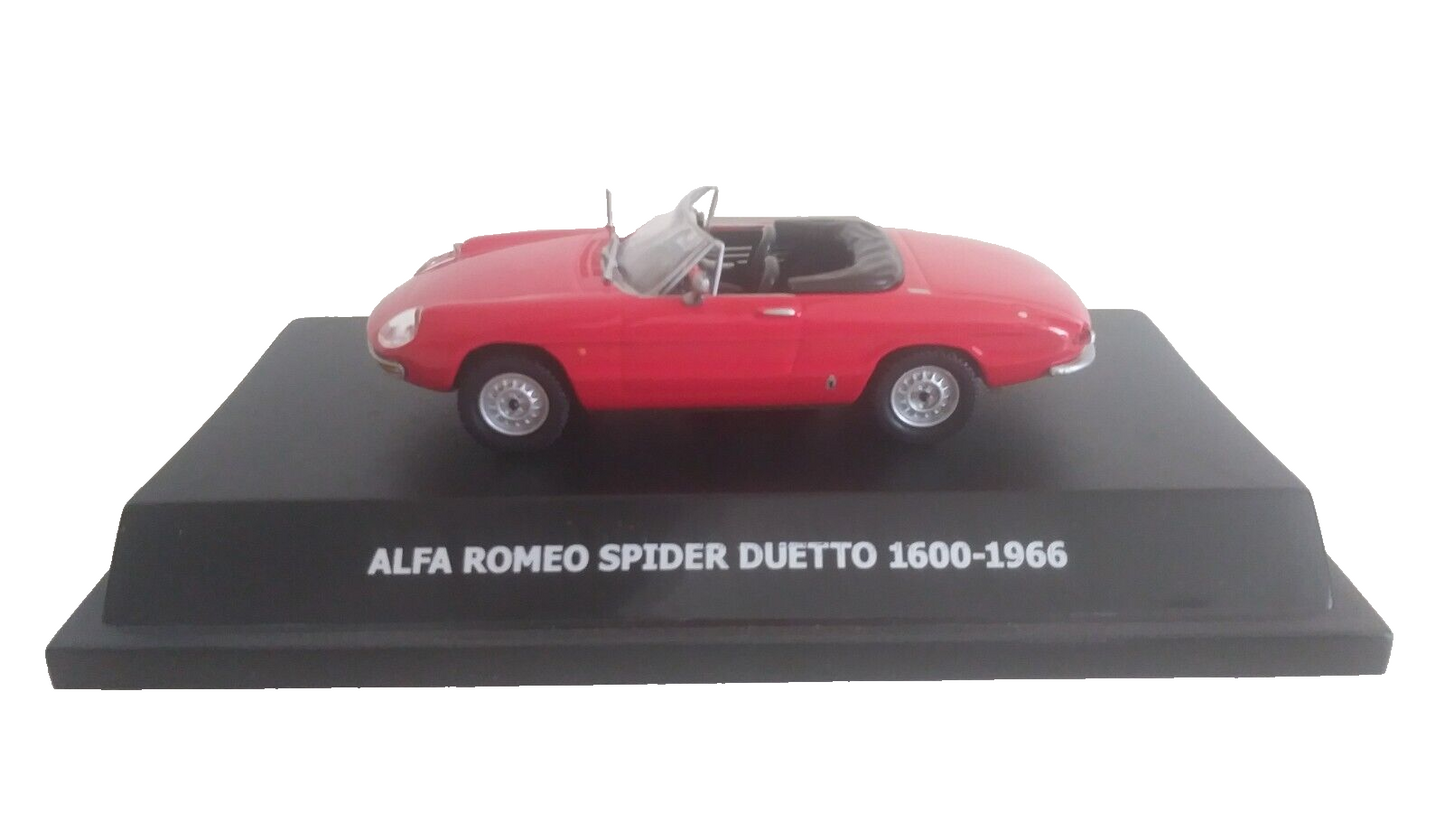 ALFA ROMEO SPIDER DUETTO 1600 - 1966 MAXICAR 1/43