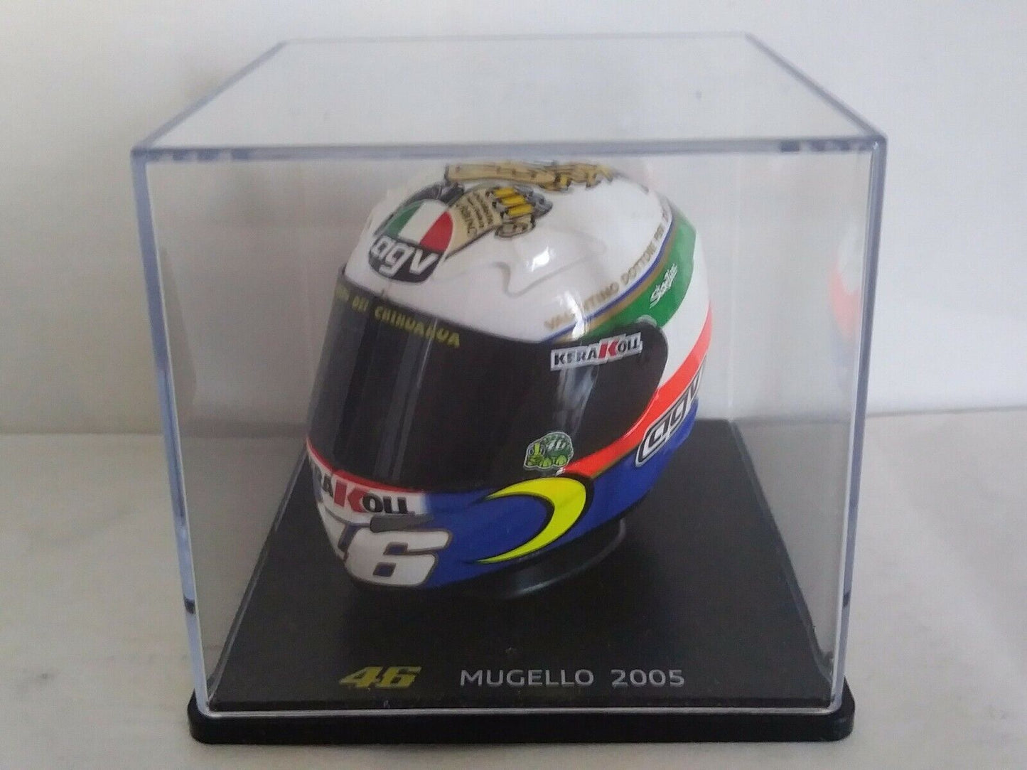 CASCHI - HELMET - VALENTINO ROSSI SCEGLI DAL MENU A TENDINA