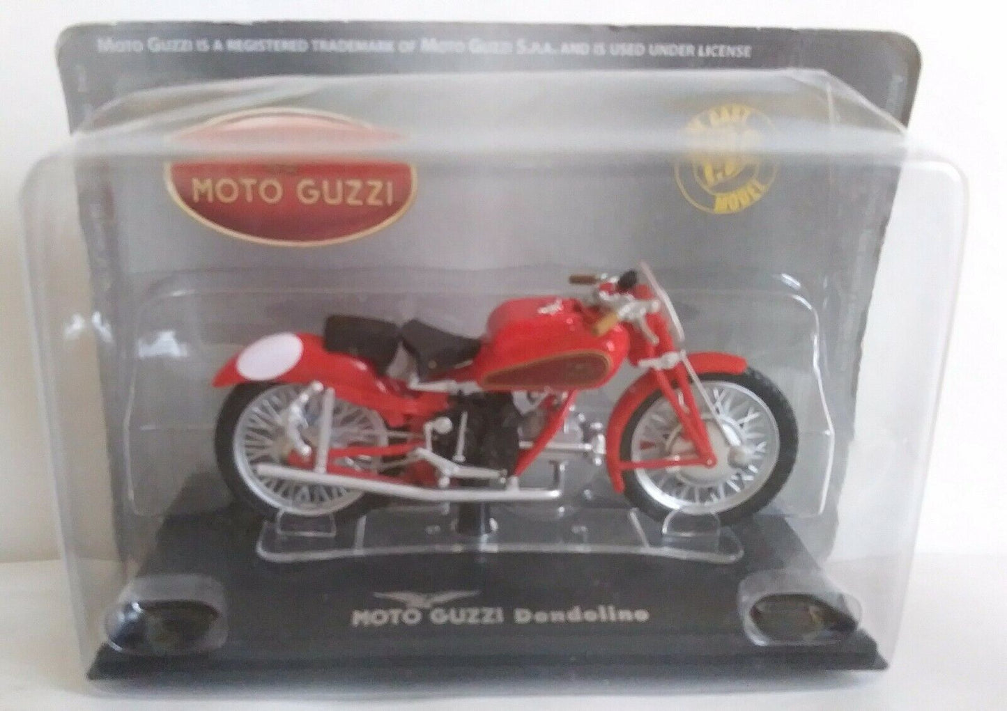MOTO GUZZI 1:24 SCEGLI DAL MENU A TENDINA