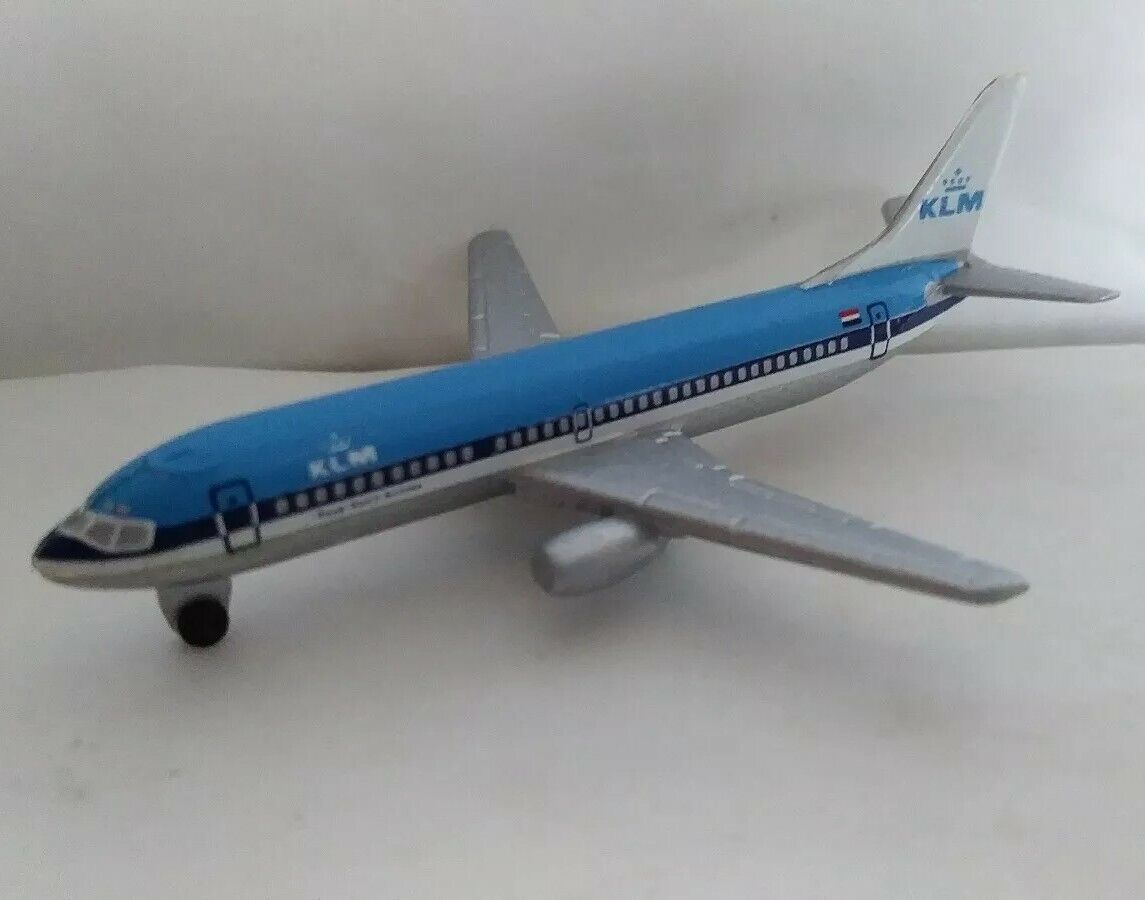 BOEING 737-300 SHABAK SCALA 1/600