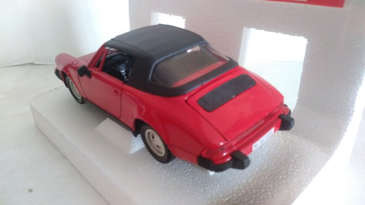 PORSCHE 911 CABRIOLET C/CAPOTE POLISTIL SCALA 1/25