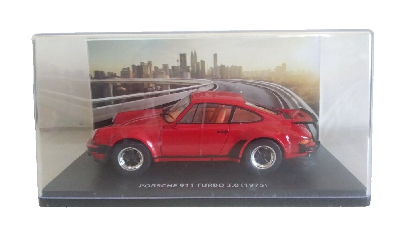 PORSCHE 911 TURBO 3.0 (1975) SCALA 1/24