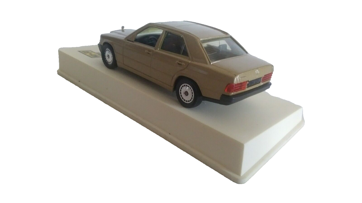 MERCEDES 190 SOLIDO 1/43