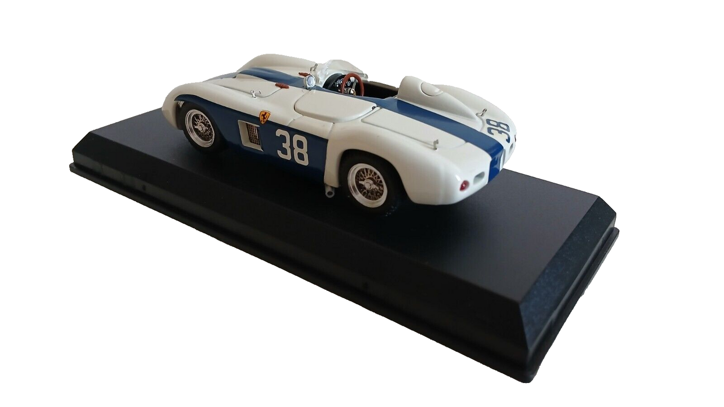 FERRARI 500 TR CUBA 1957 ART MODEL 1/43