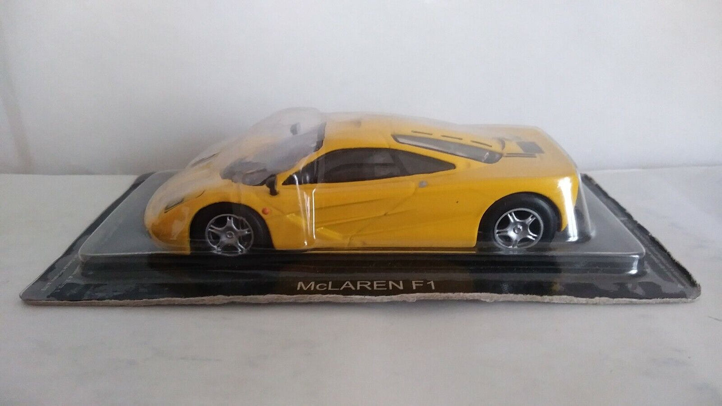 AUTO CULT SCEGLI DAL MENU A TENDINA