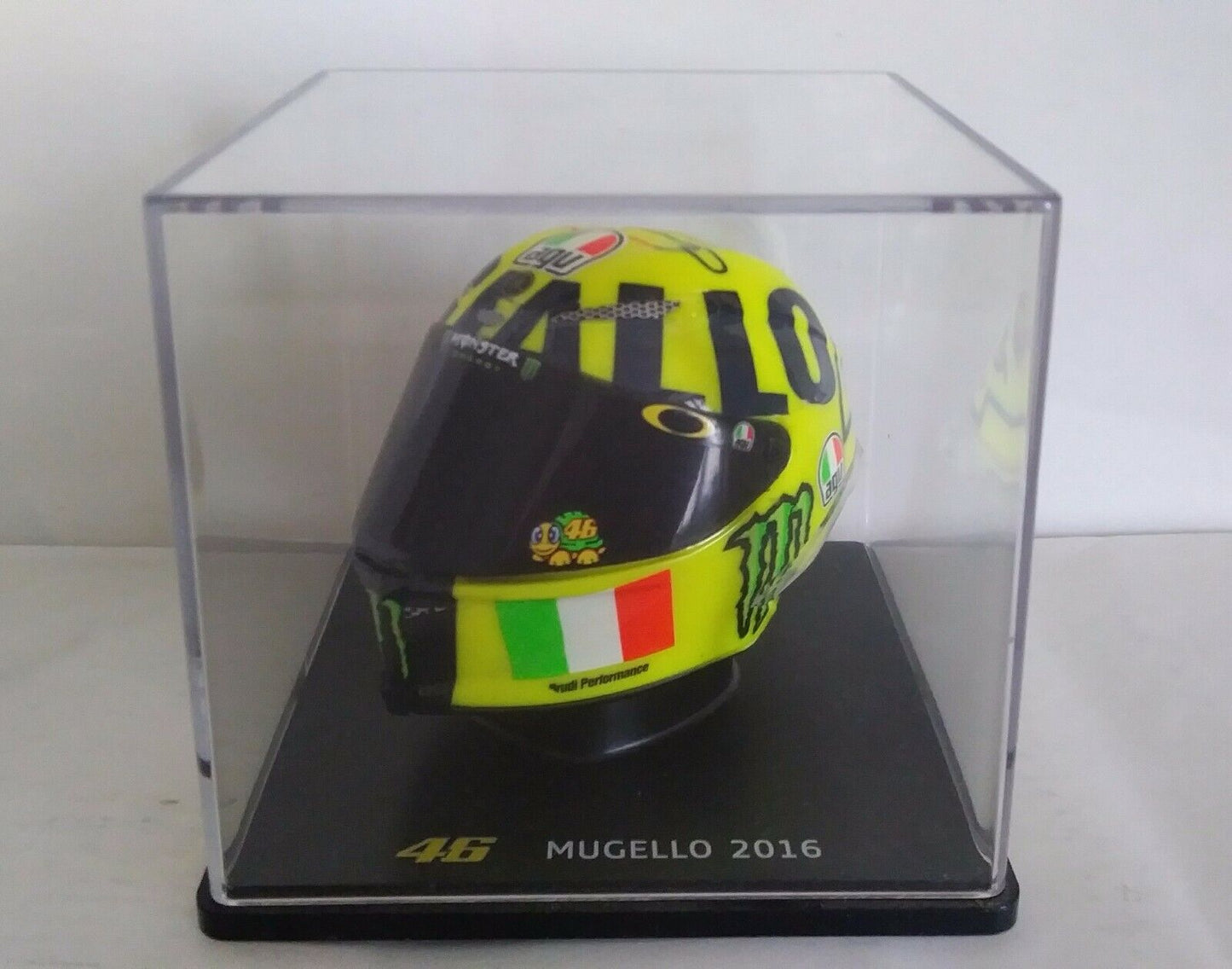 CASCHI - HELMET - VALENTINO ROSSI SCEGLI DAL MENU A TENDINA