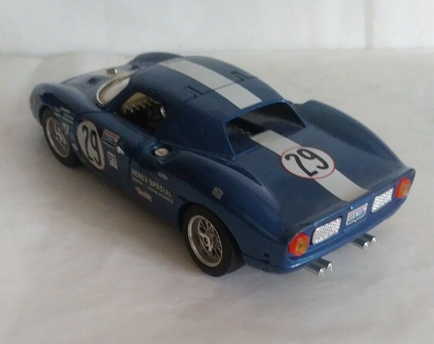 FERRARI 250 LE MANS 1965 BURAGO SCALA 1/18