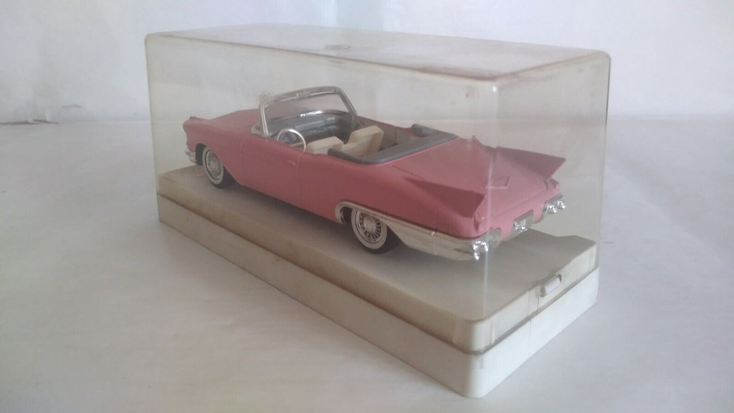 CADILLAC BIARRITZ CABRIOLET SOLIDO SCALA 1/43