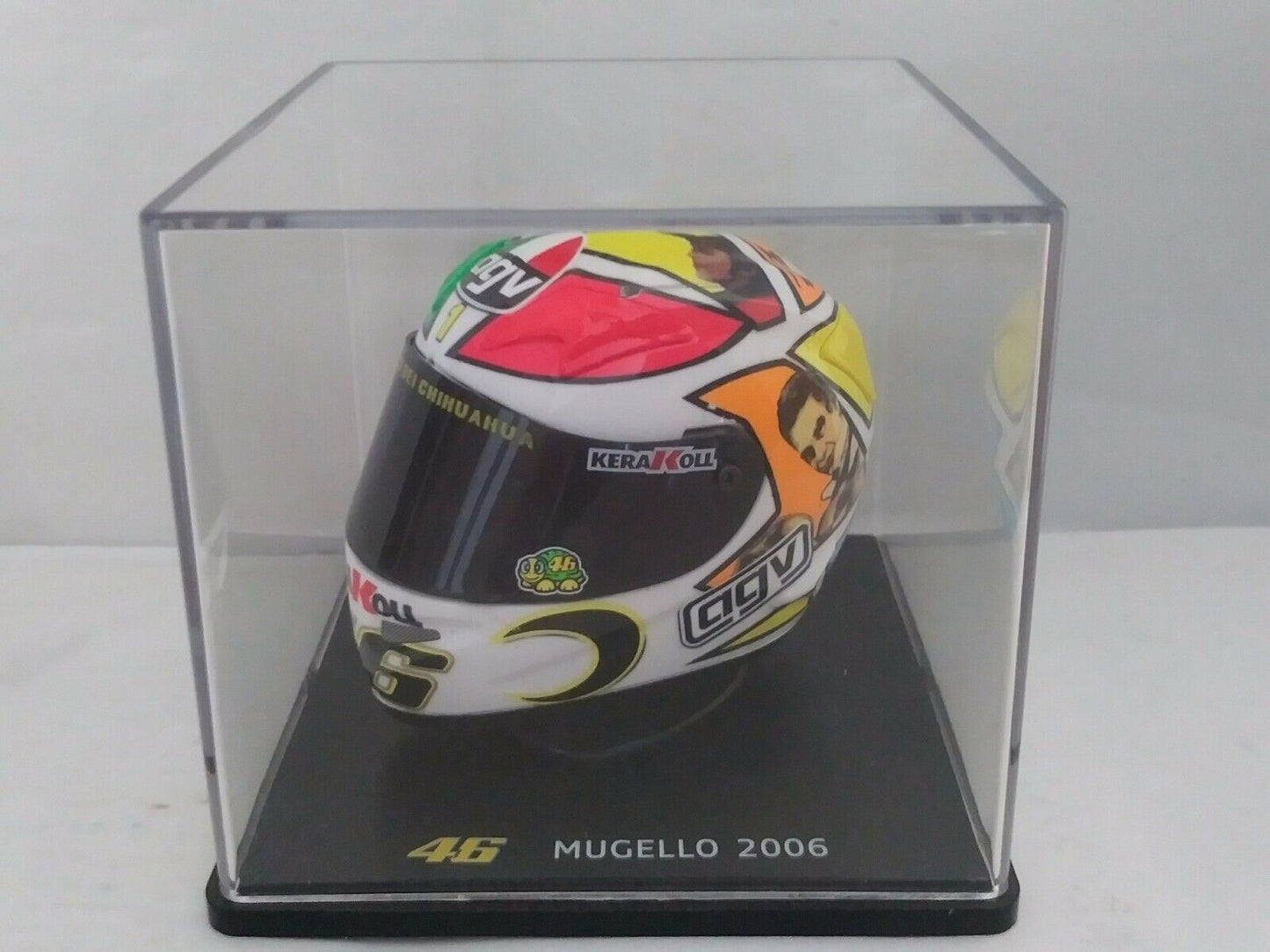 CASCHI - HELMET - VALENTINO ROSSI SCEGLI DAL MENU A TENDINA