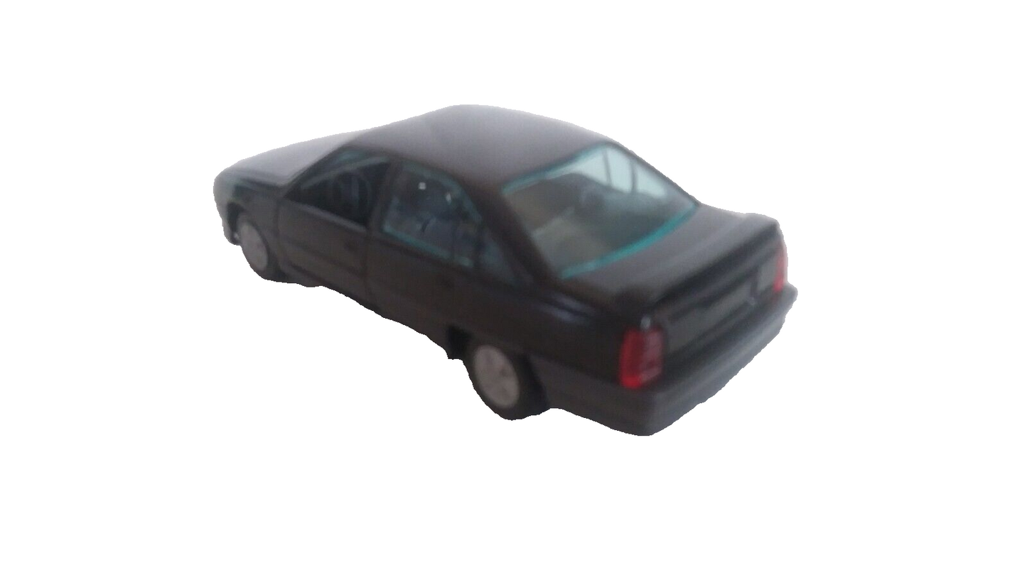 OPEL OMEGA 3000 GAMA SCALA 1/43