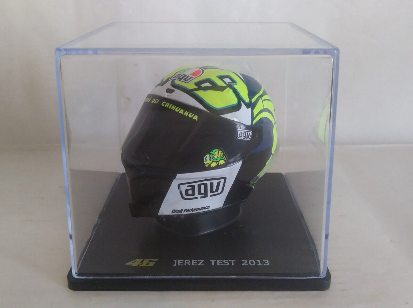 CASCHI - HELMET - VALENTINO ROSSI SCEGLI DAL MENU A TENDINA