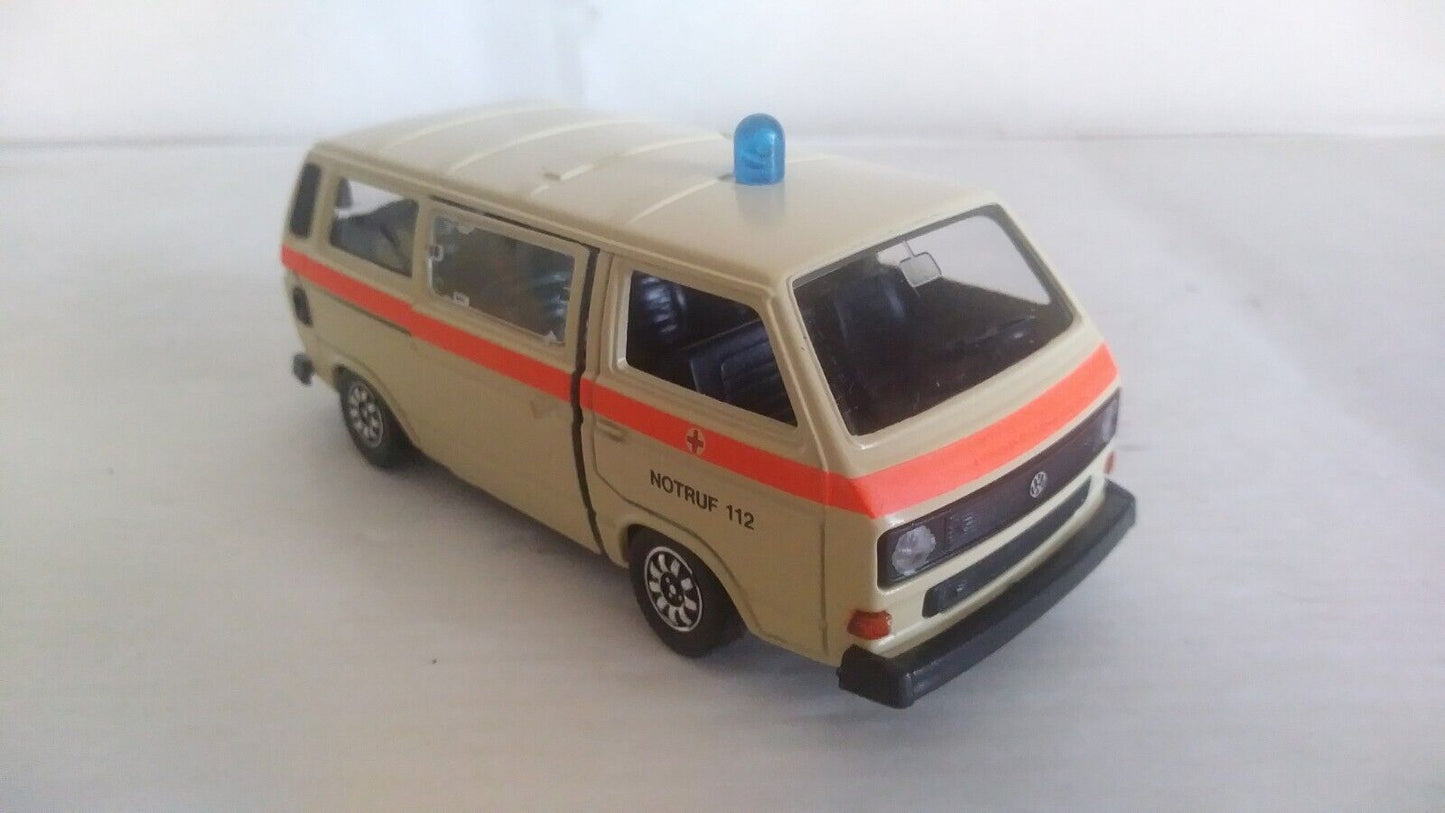 VOLKSWAGEN CARAVELLE AMBULANZA SCHABAK SCALA 1/43