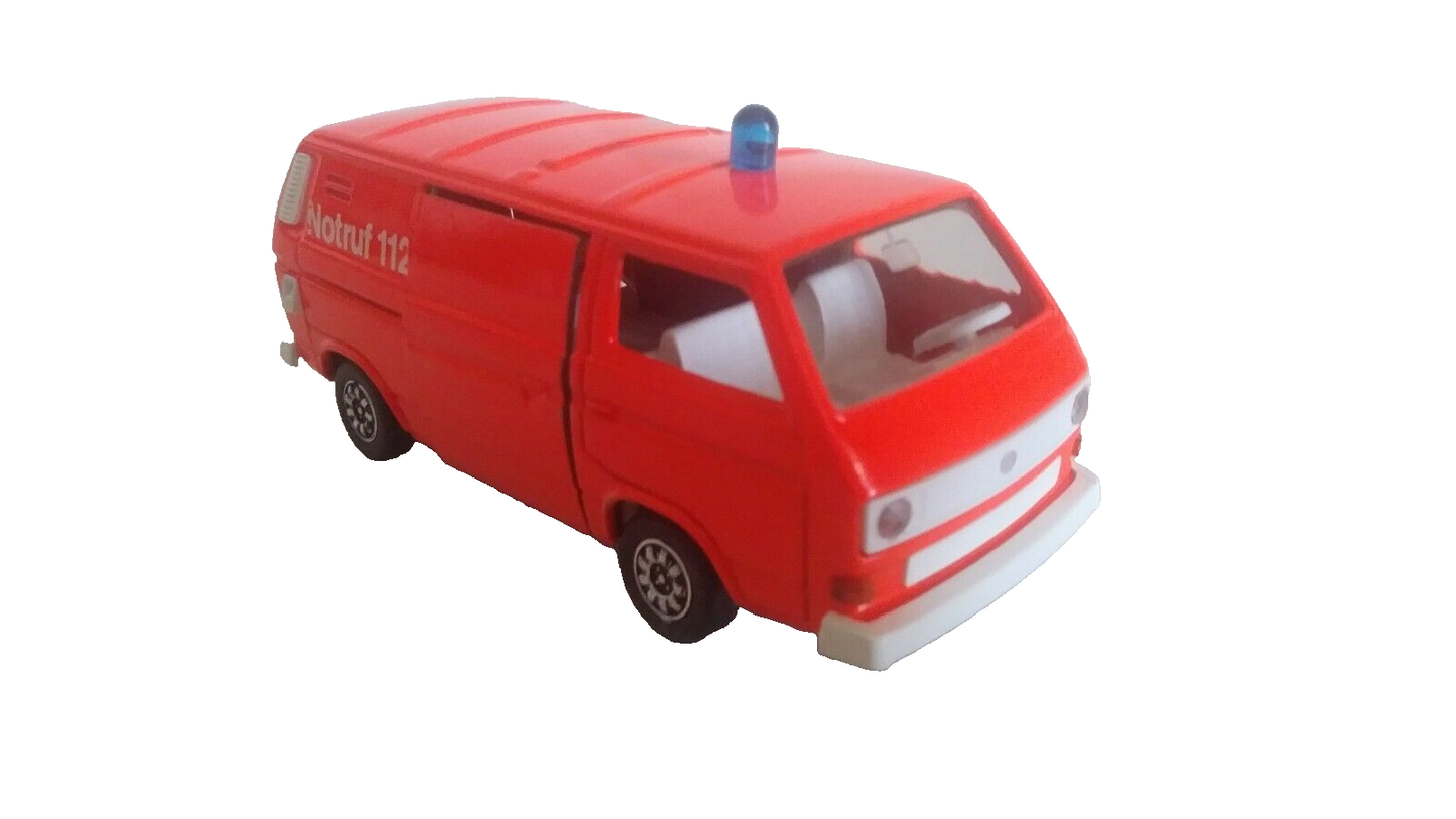 VOLKSWAGEN CARAVELLE "VIGILI DEL FUOCO" SCHABAK SCALA 1/43