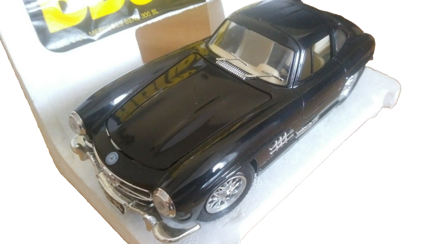 MERCEDES-BENZ 300 SL BURAGO SCALA 1/24