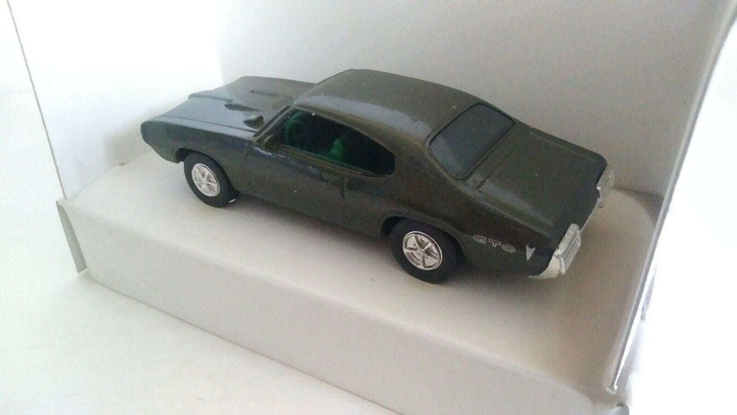 '68 PONTIAC GTO ERTL SCALA 1/43