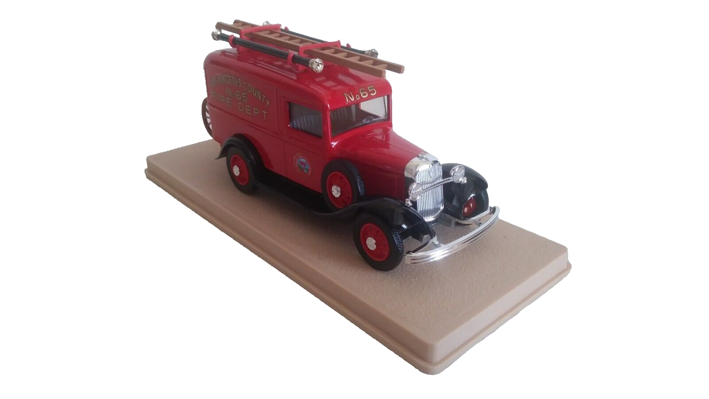 FORD V8 FOURGON POMPIERS LOS ANGELES 1934 ELIGOR SCALA 1/43