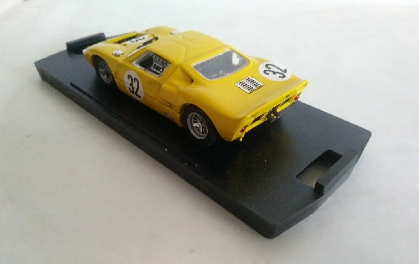 FORD GT 40 SPA 68 MODEL BOX SCALA 1/43