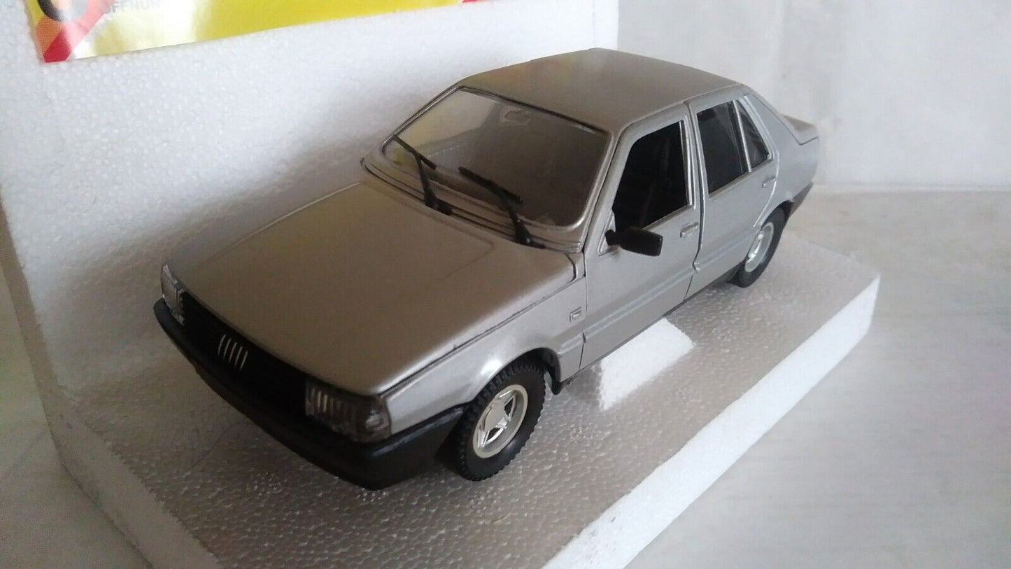 FIAT CROMA POLISTIL SCALA 1/25